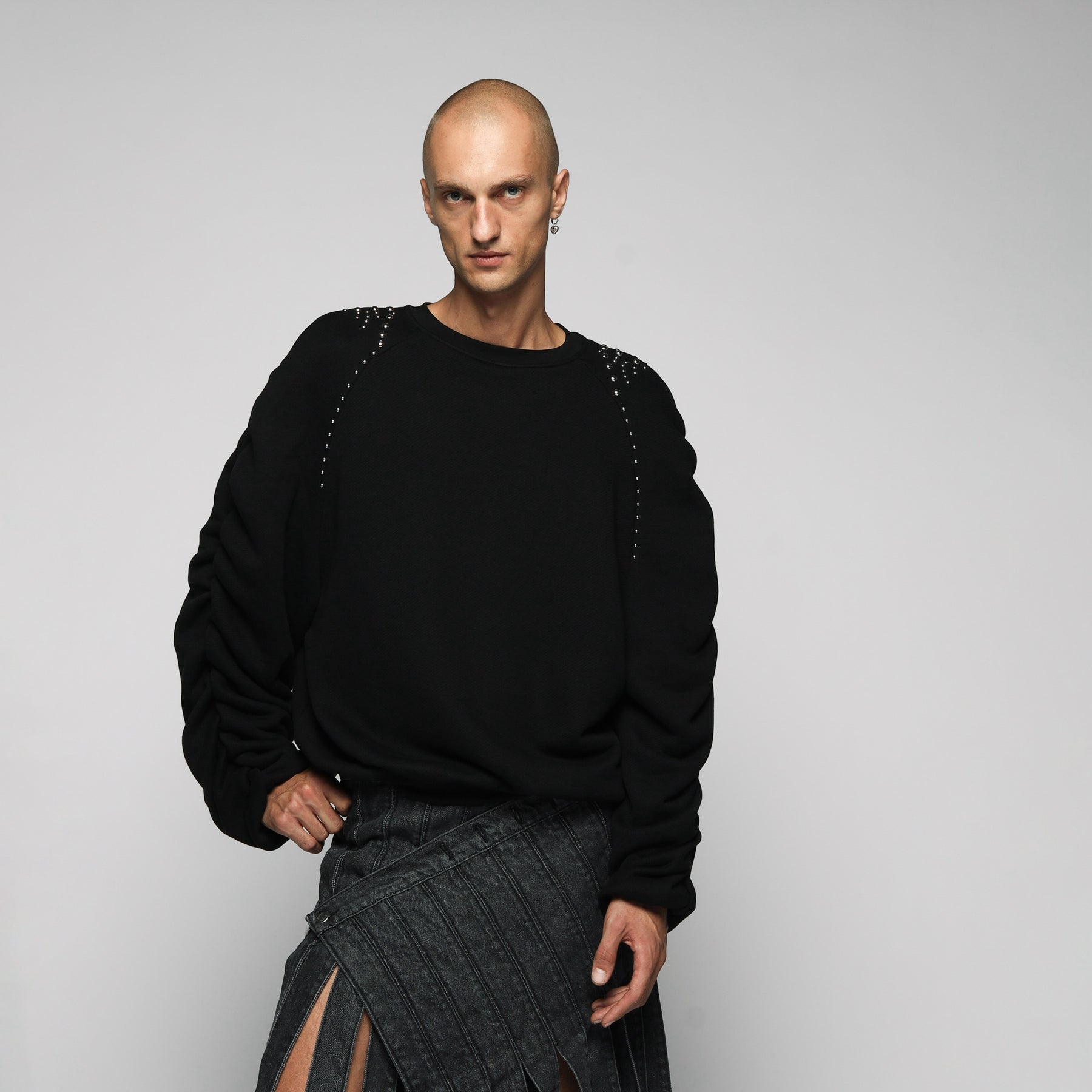 STUDDED SYNTAX CREWNECK - MAN