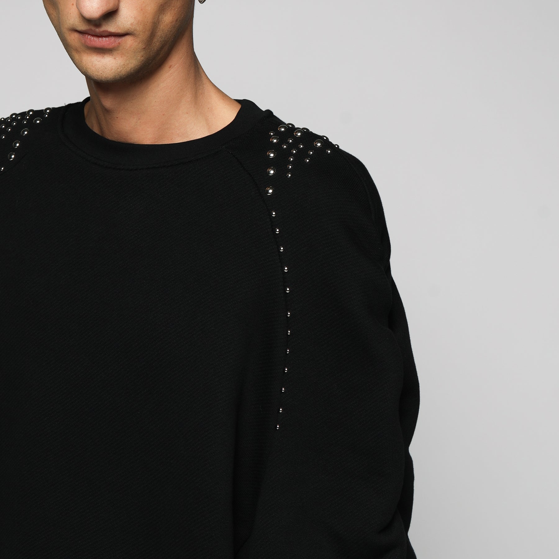 STUDDED SYNTAX CREWNECK - MAN